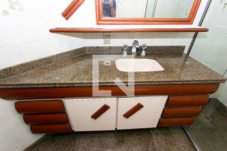 Apartamento para alugar com 170m², 4 quartos e 2 vagasBanheiro Social