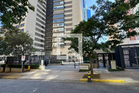 Apartamento à venda com 282m², 4 quartos e 4 vagasFachada