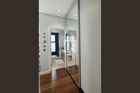 Apartamento à venda com 282m², 4 quartos e 4 vagasCloset da suíte 3