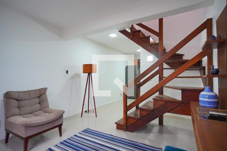 Casa à venda com 72m², 2 quartos e 1 vagaSala
