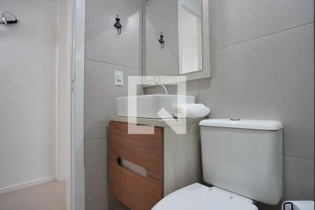 Casa à venda com 72m², 2 quartos e 1 vagaBanheiro Corredor