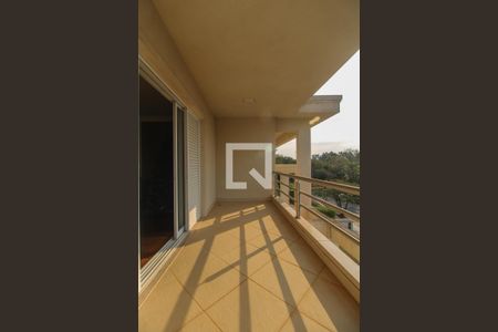 Casa de condomínio à venda com 900m², 5 quartos e 6 vagasVista/Suíte 4