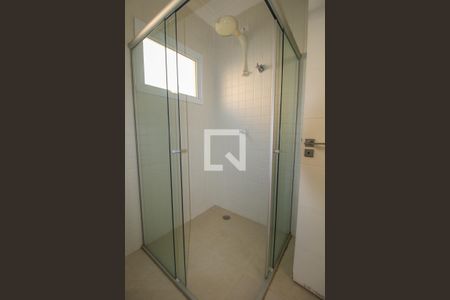 Casa de condomínio à venda com 900m², 5 quartos e 6 vagasÁrea comum - Banheiro