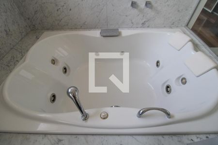 Casa de condomínio à venda com 900m², 5 quartos e 6 vagasBanheiro/Suíte 5