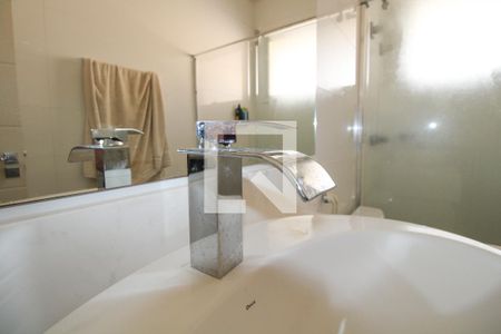 Casa de condomínio à venda com 900m², 5 quartos e 6 vagasBanheiro/Suíte 2