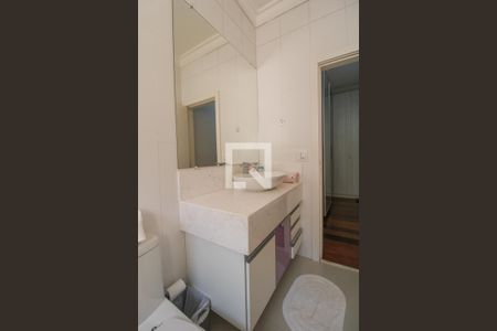 Casa de condomínio à venda com 900m², 5 quartos e 6 vagasBanheiro/Suíte 1