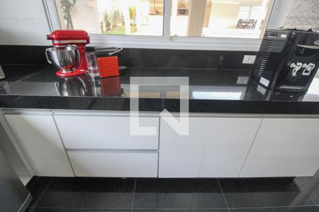 Casa de condomínio à venda com 900m², 5 quartos e 6 vagasCozinha