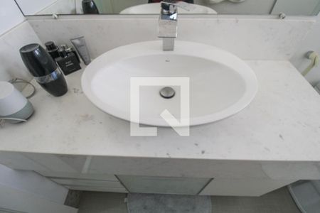 Casa de condomínio à venda com 900m², 5 quartos e 6 vagasBanheiro/Suíte 2