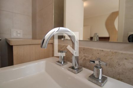 Casa de condomínio à venda com 900m², 5 quartos e 6 vagasBanheiro/Suíte 3