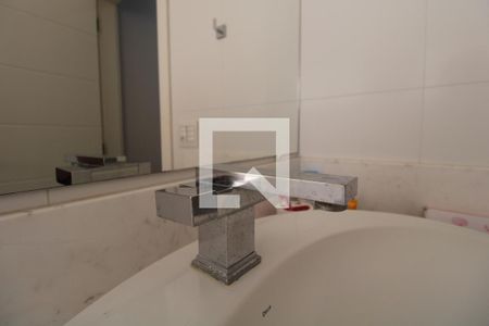 Casa de condomínio à venda com 900m², 5 quartos e 6 vagasBanheiro/Suíte 1