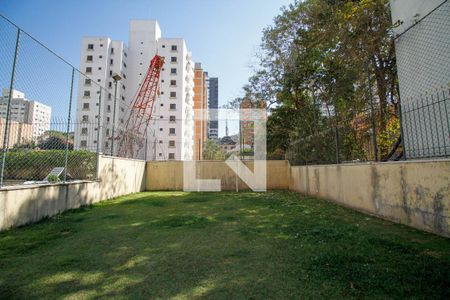 Apartamento para alugar com 54m², 2 quartos e 1 vaga Apartamento para alugar com 54m², 2 quartos e 1 vagaÁrea Comum - Quadra de Futebol