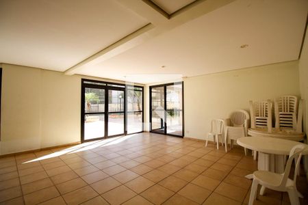 Apartamento para alugar com 54m², 2 quartos e 1 vaga Apartamento para alugar com 54m², 2 quartos e 1 vagaÁrea Comum - Salão de Festas