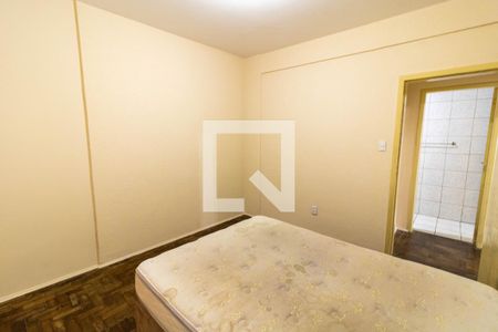 Quarto 1 de apartamento para alugar com 2 quartos, 54m² em Centro Histórico, Porto Alegre