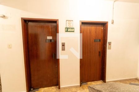 Apartamento para alugar com 54m², 2 quartos e sem vagaElevador