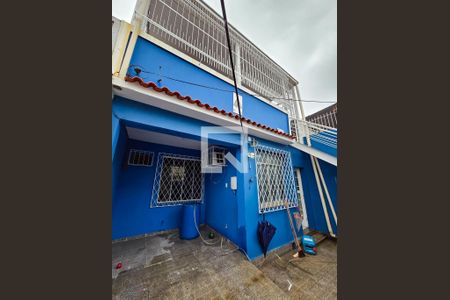 Casa para alugar com 139m², 2 quartos e 1 vaga Casa para alugar com 139m², 2 quartos e 1 vagaGaragem e frente de casa