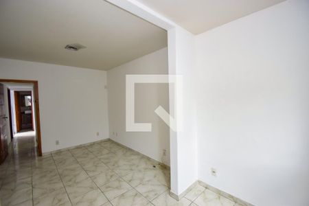 Sala de casa para alugar com 2 quartos, 139m² em Madureira, Rio de Janeiro