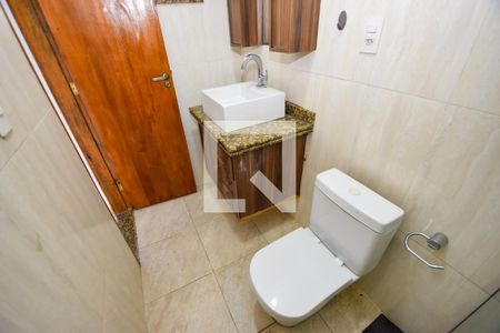 Casa para alugar com 139m², 2 quartos e 1 vaga Casa para alugar com 139m², 2 quartos e 1 vagaBanheiro
