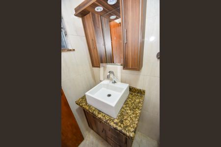 Casa para alugar com 139m², 2 quartos e 1 vaga Casa para alugar com 139m², 2 quartos e 1 vagaBanheiro