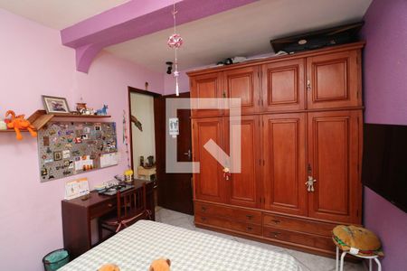 Casa à venda com 141m², 4 quartos e 2 vagasQuarto 1