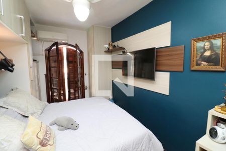 Casa à venda com 141m², 4 quartos e 2 vagasSuíte