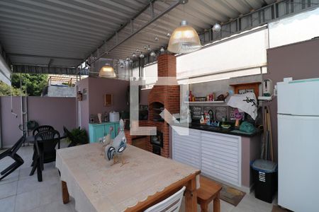 Casa à venda com 141m², 4 quartos e 2 vagasTerraço