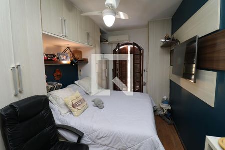 Casa à venda com 141m², 4 quartos e 2 vagasSuíte