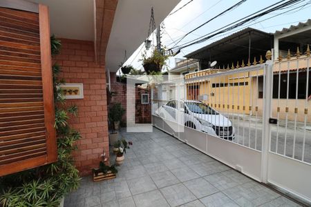 Casa à venda com 141m², 4 quartos e 2 vagasQuintal
