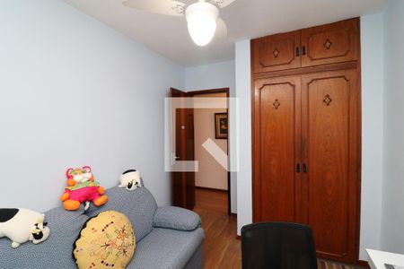 Casa à venda com 141m², 4 quartos e 2 vagasQuarto 3