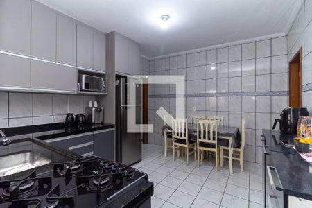 Casa para alugar com 190m², 3 quartos e 2 vagasCozinha