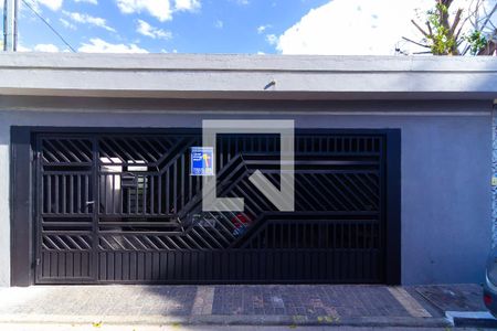 Casa para alugar com 190m², 3 quartos e 2 vagasFachada