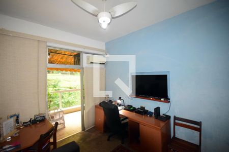 Apartamento à venda com 220m², 4 quartos e 3 vagasQuarto 2