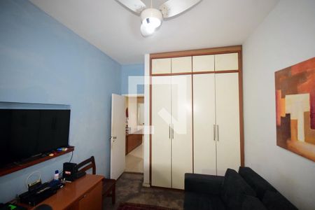 Apartamento à venda com 220m², 4 quartos e 3 vagasQuarto 2