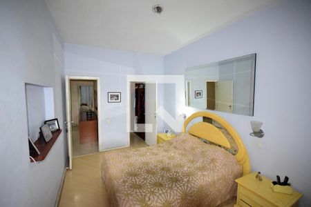 Apartamento à venda com 220m², 4 quartos e 3 vagasSuíte 