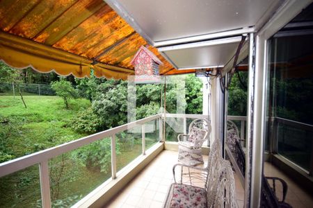 Apartamento à venda com 220m², 4 quartos e 3 vagasVaranda Quarto 1