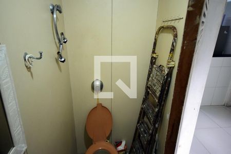 Apartamento à venda com 220m², 4 quartos e 3 vagasBanheiro de Serviço