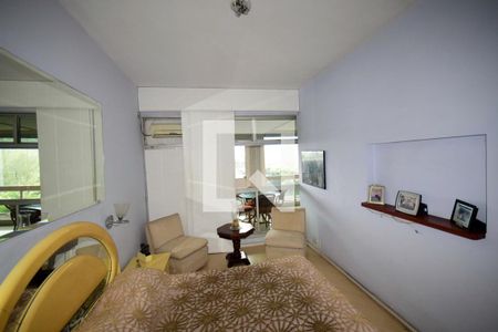 Apartamento à venda com 220m², 4 quartos e 3 vagasSuíte 