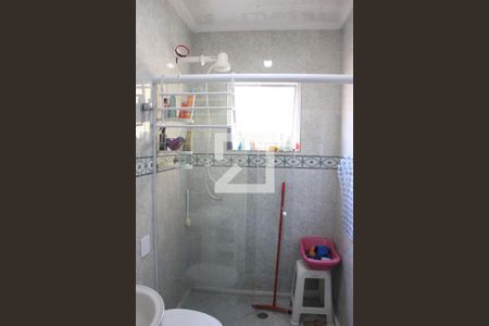 Casa à venda com 115m², 2 quartos e 2 vagasBanheiro da Suíte 2