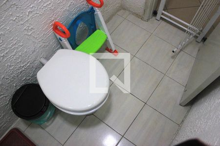 Casa à venda com 115m², 2 quartos e 2 vagasLavabo