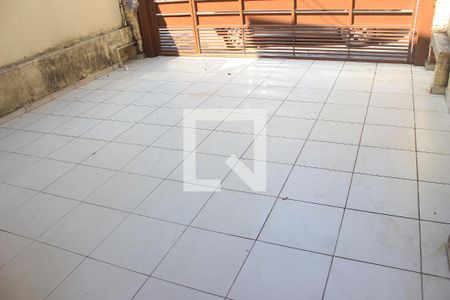 Casa à venda com 115m², 2 quartos e 2 vagasGaragem