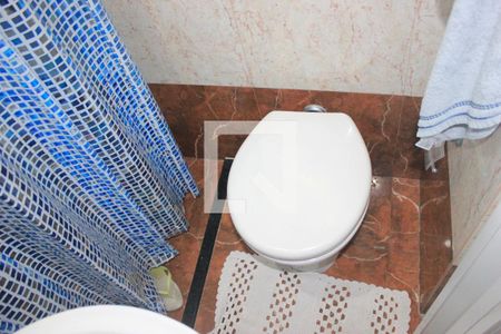 Casa à venda com 115m², 2 quartos e 2 vagasBanheiro da Suíte 1