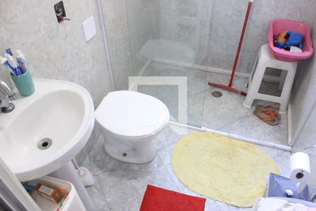 Casa à venda com 115m², 2 quartos e 2 vagasBanheiro da Suíte 2