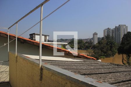 Casa à venda com 115m², 2 quartos e 2 vagasTerraço