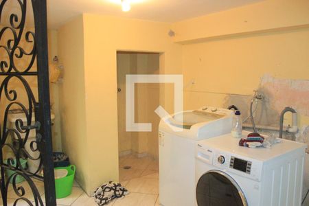 Casa à venda com 115m², 2 quartos e 2 vagasLavanderia