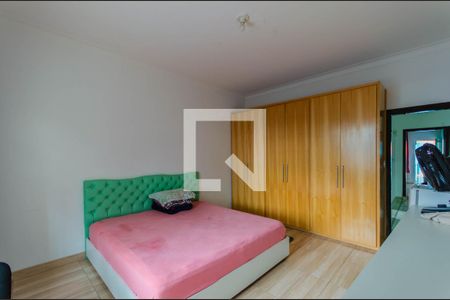 Casa à venda com 270m², 3 quartos e 4 vagasQuarto 2