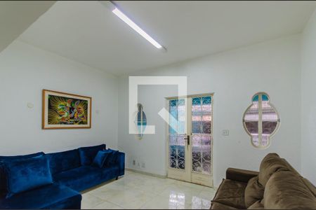 Sala de casa à venda com 3 quartos, 270m² em Cambuci, São Paulo