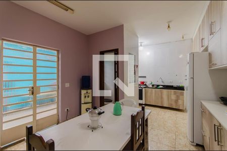 Casa à venda com 270m², 3 quartos e 4 vagasCozinha