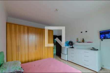 Casa à venda com 270m², 3 quartos e 4 vagasQuarto 2