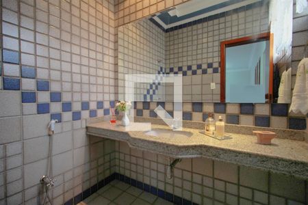 Casa à venda com 244m², 3 quartos e 3 vagasLavabo da Sala