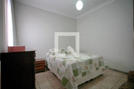 Casa à venda com 244m², 3 quartos e 3 vagasSuite