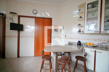 Casa à venda com 244m², 3 quartos e 3 vagasCozinha